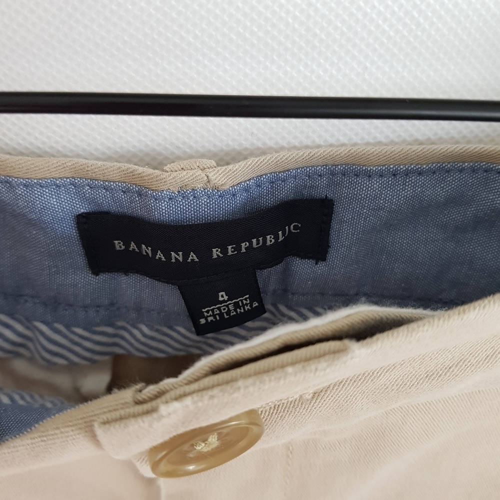 Banana Republic Shorts Size 4 Khaki - Picture 3 of 6